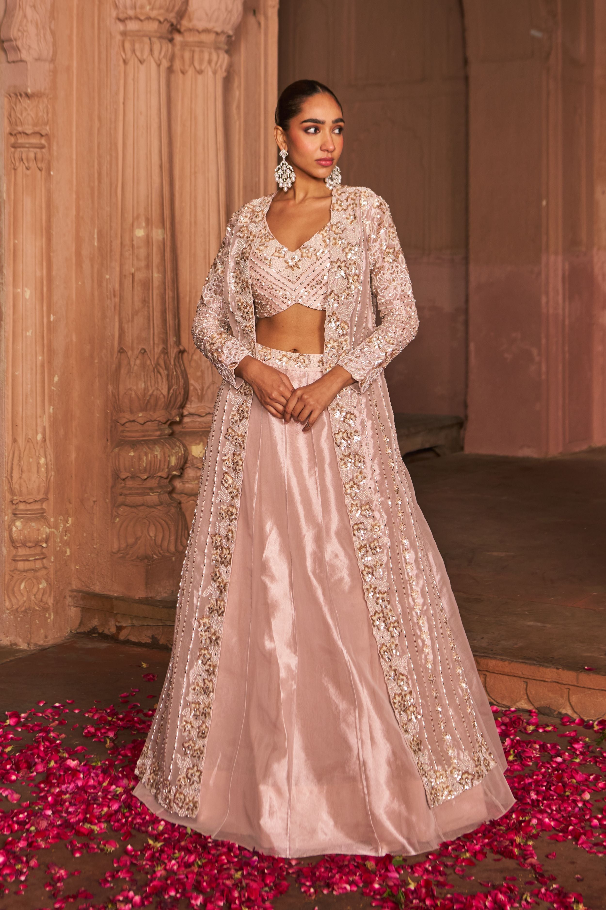 BASHAASH-E-JASHAN LEHENGA SET