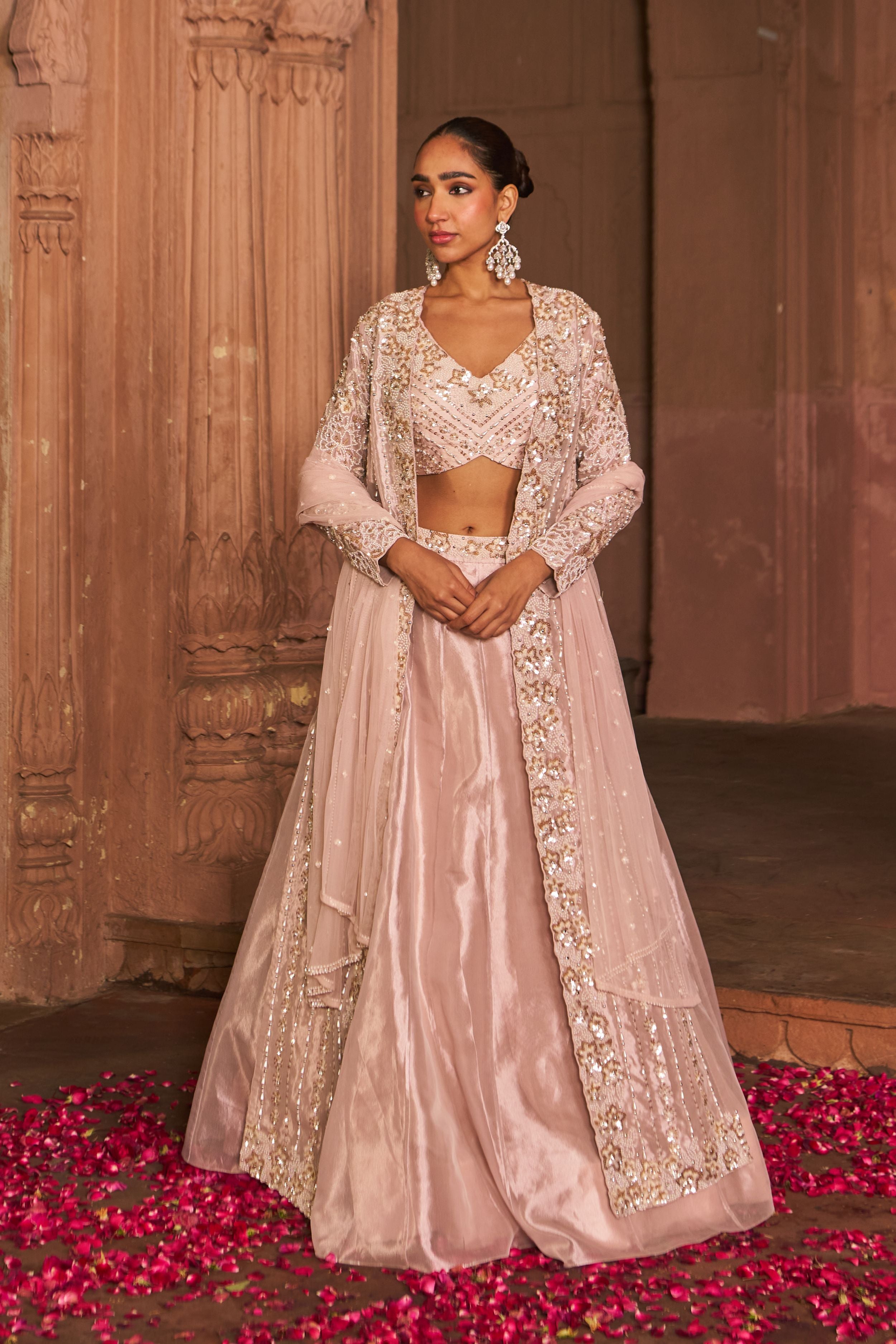 BASHAASH-E-JASHAN LEHENGA SET