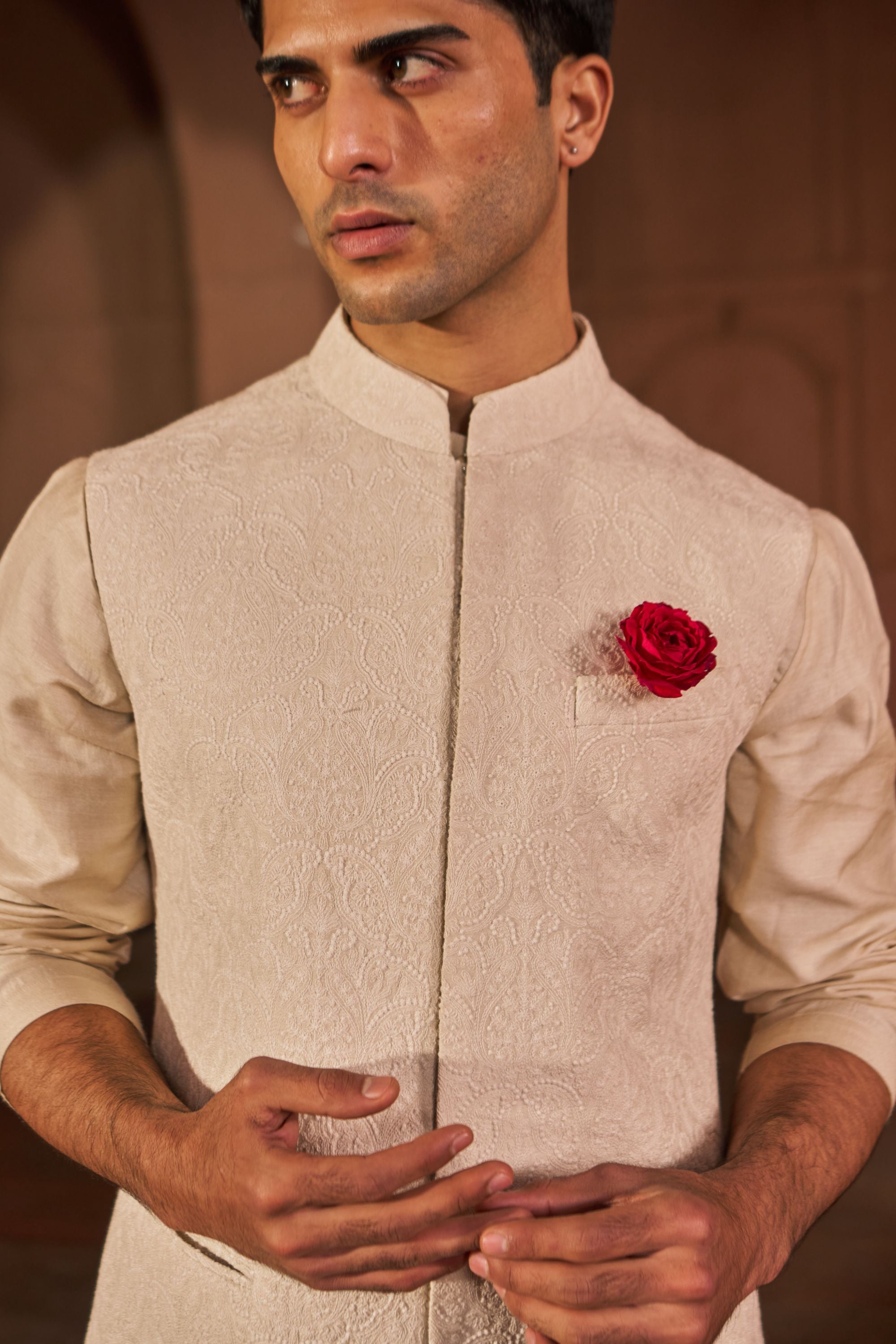 EMBROIDERY KURTA SET WITH BANDI (IVORY)