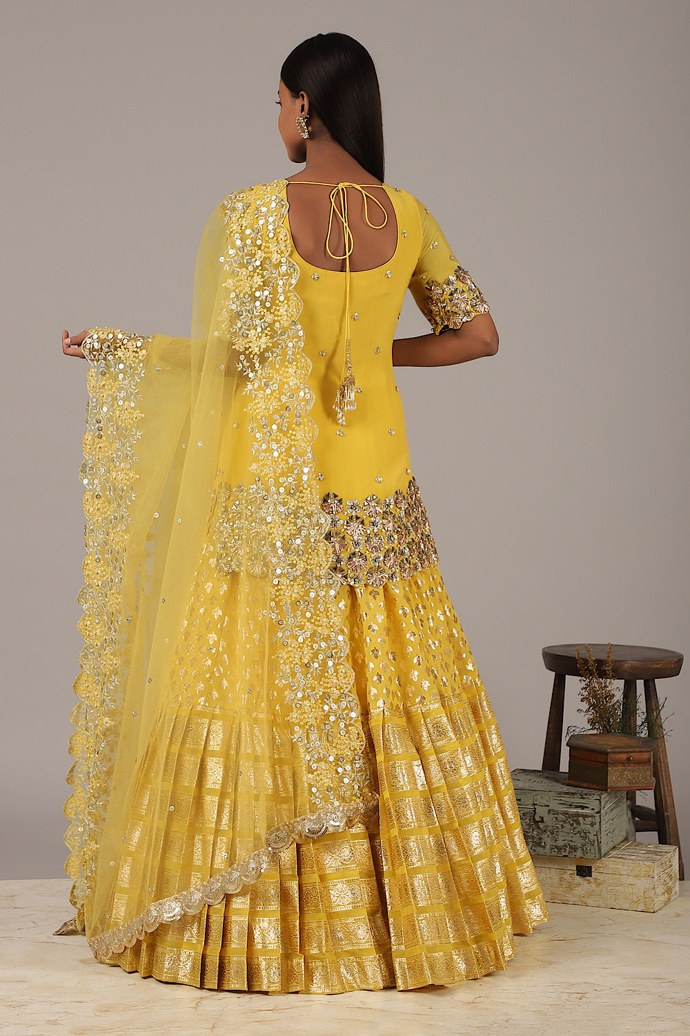 Kamadhenu Timless Lehenga