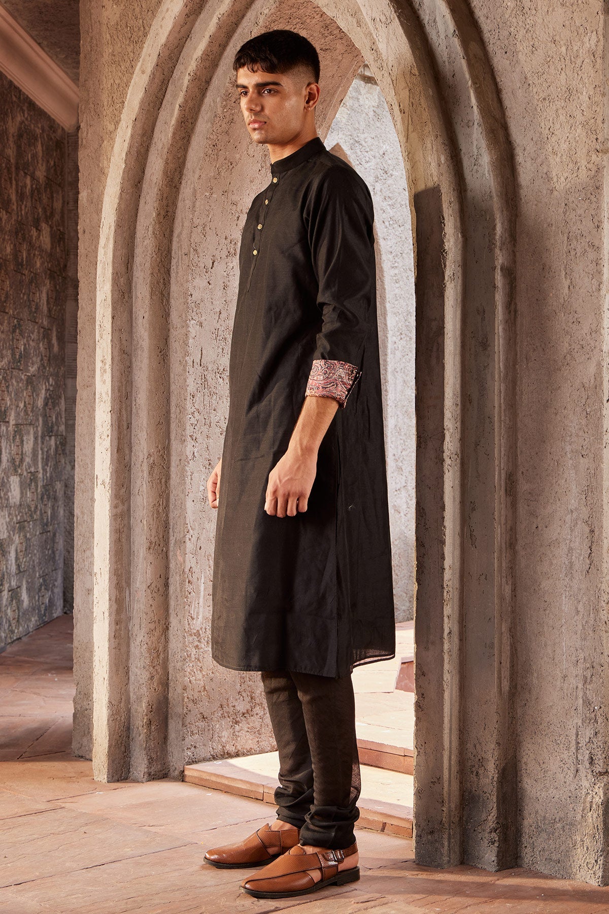 Chanderi Kurta Set With Multicolour Bandi