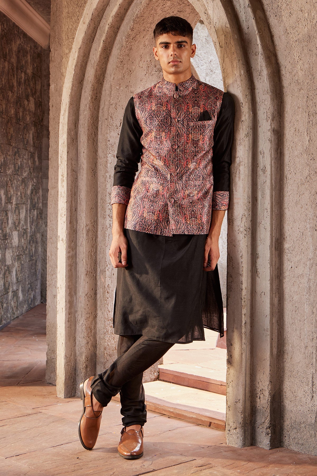 Chanderi Kurta Set With Multicolour Bandi