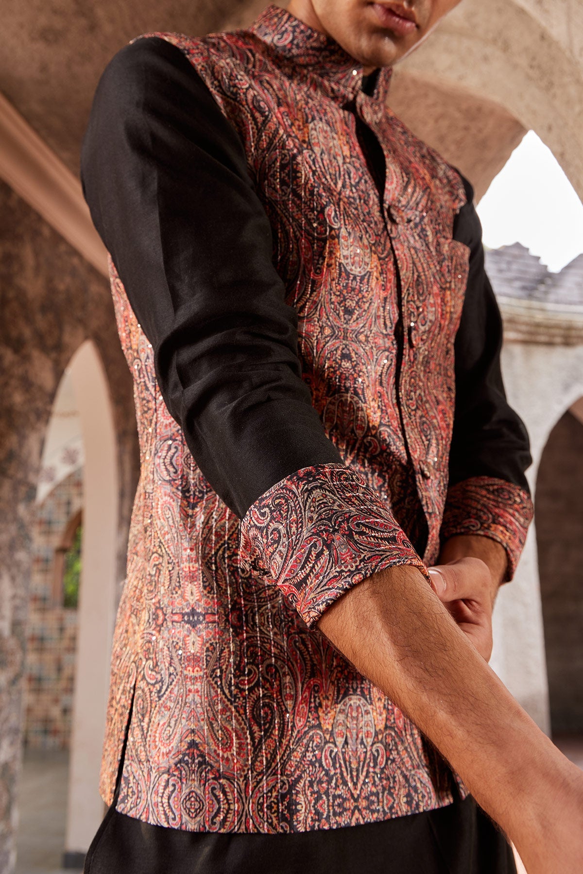 Chanderi Kurta Set With Multicolour Bandi