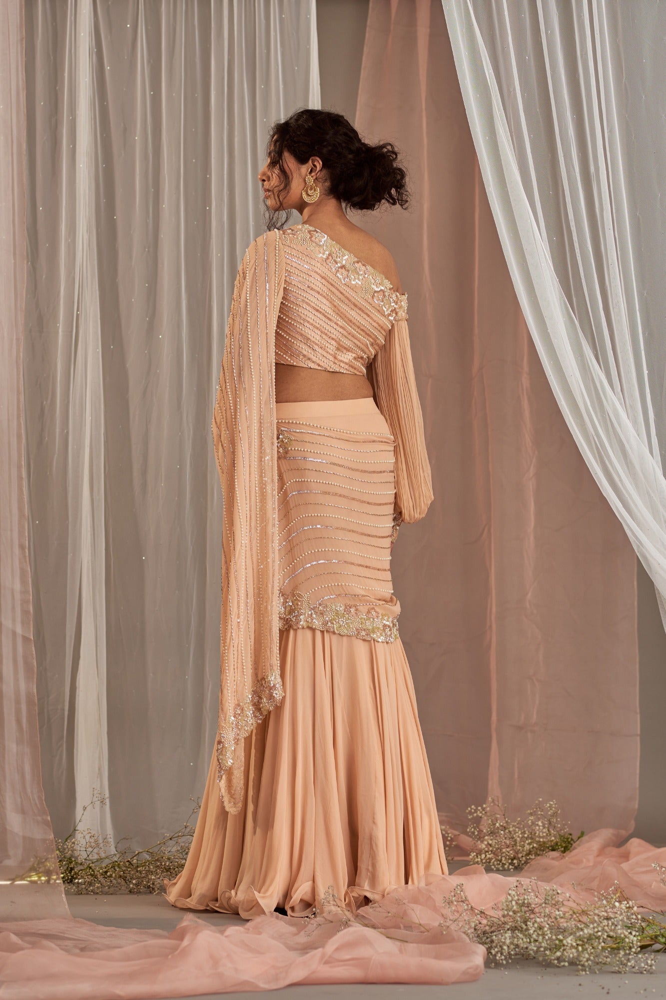 Salmon Pink Fish Cut Embroidered Saree Set