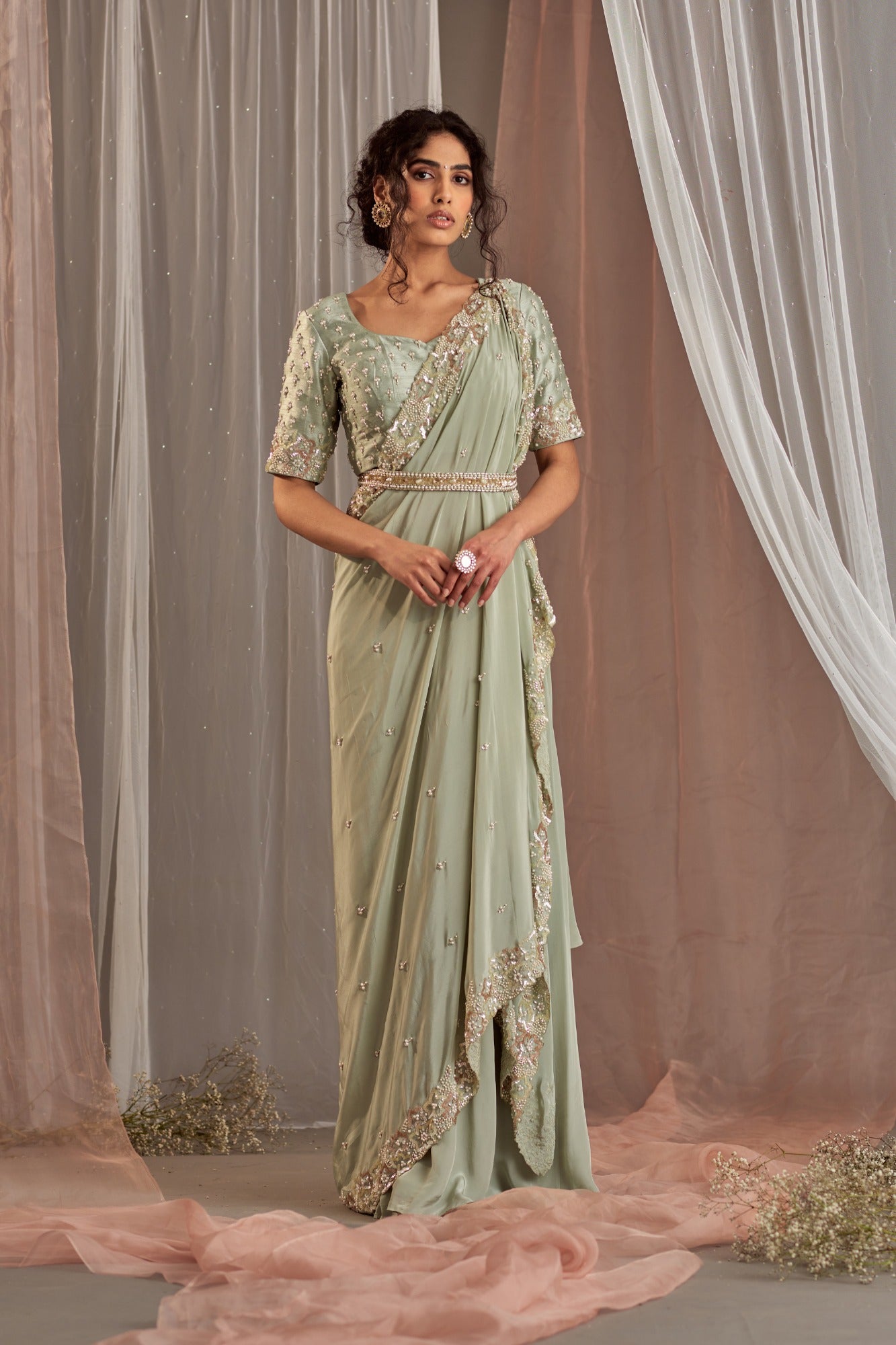 Chamkte Sitaare Drape Saree Set